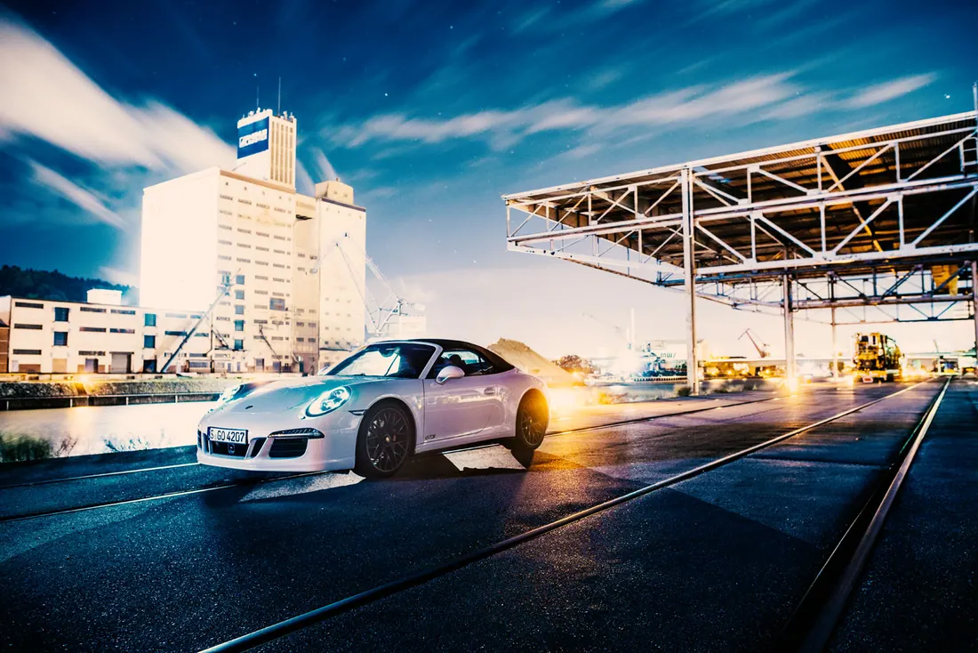 911 GTS — photograph 2 by bernd kammerer